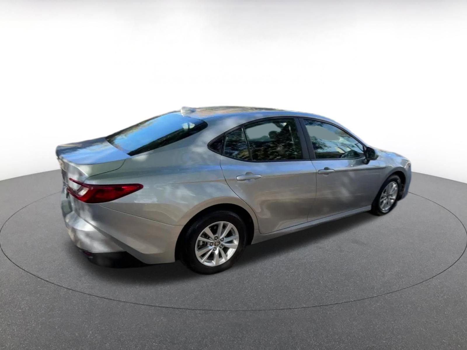 Thumbnail: 2025 Toyota Camry - 15