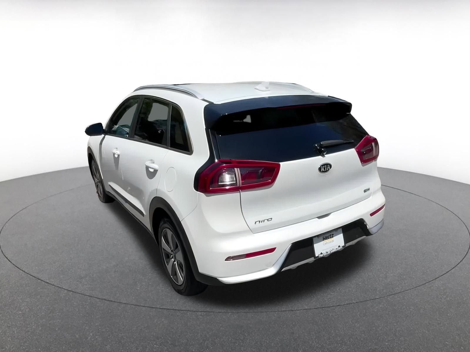 Thumbnail: 2019 Kia Niro - 9