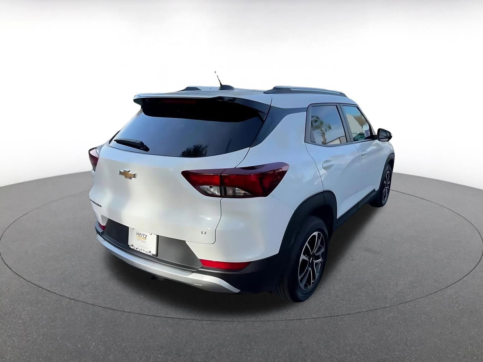 Thumbnail: 2025 Chevrolet TrailBlazer - 14