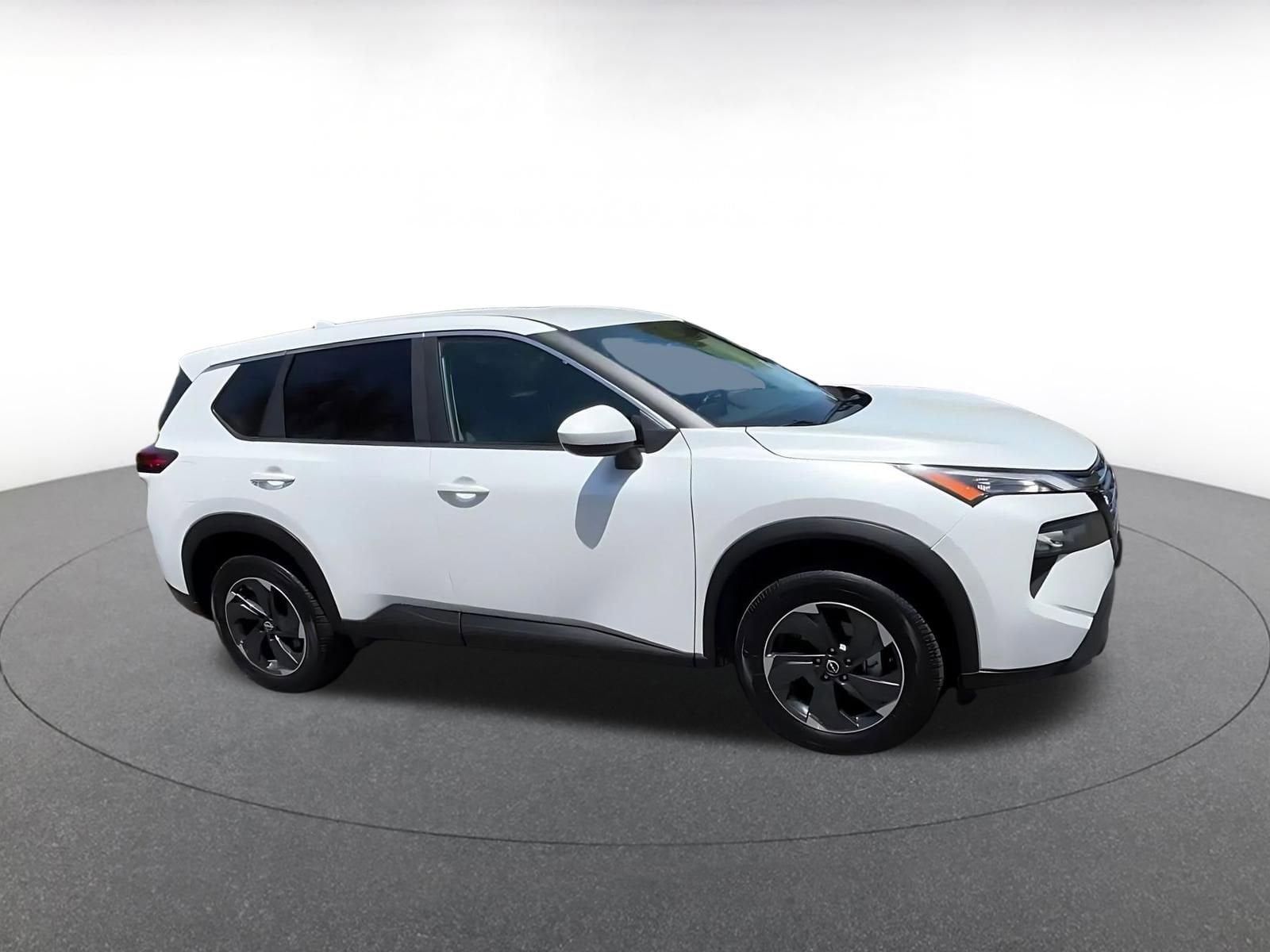 Thumbnail: 2025 Nissan Rogue - 2