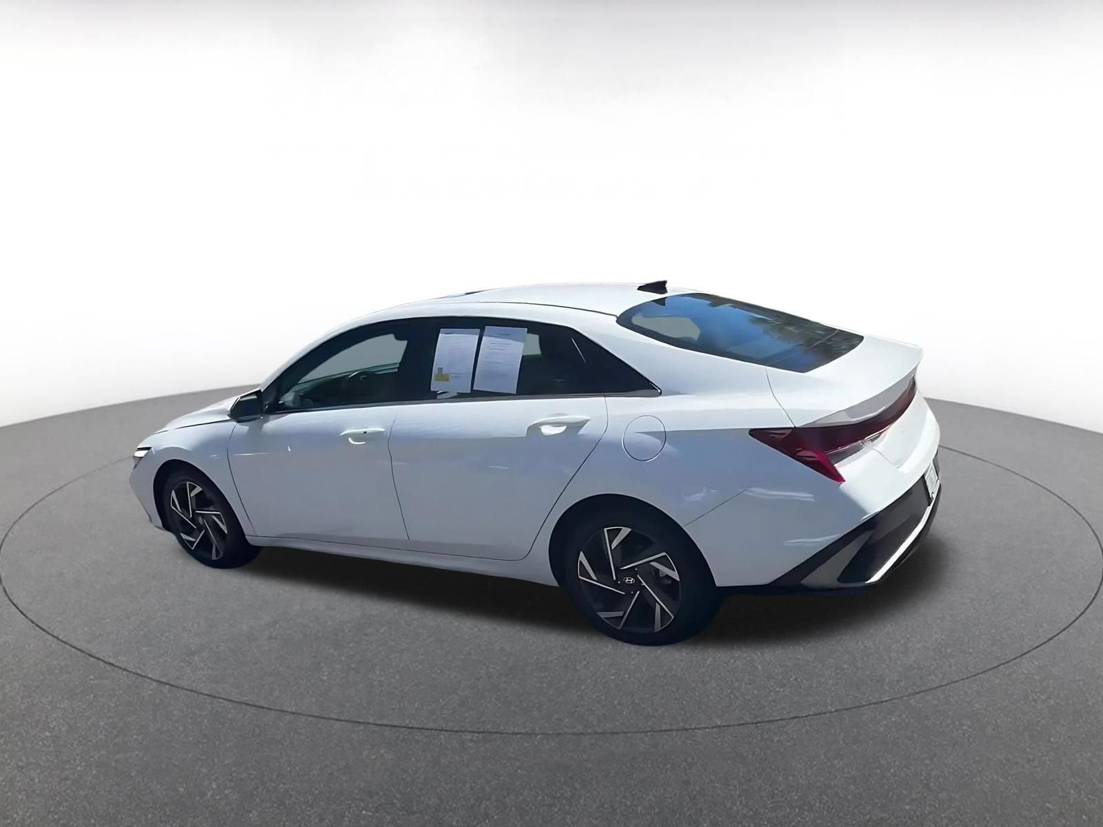 Thumbnail: 2025 Hyundai Elantra - 8