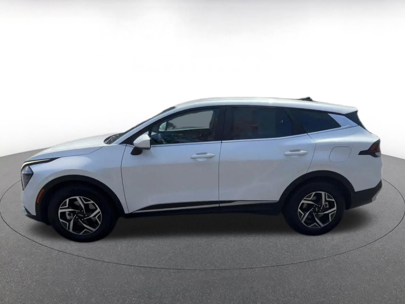 Thumbnail: 2025 Kia Sportage - 9