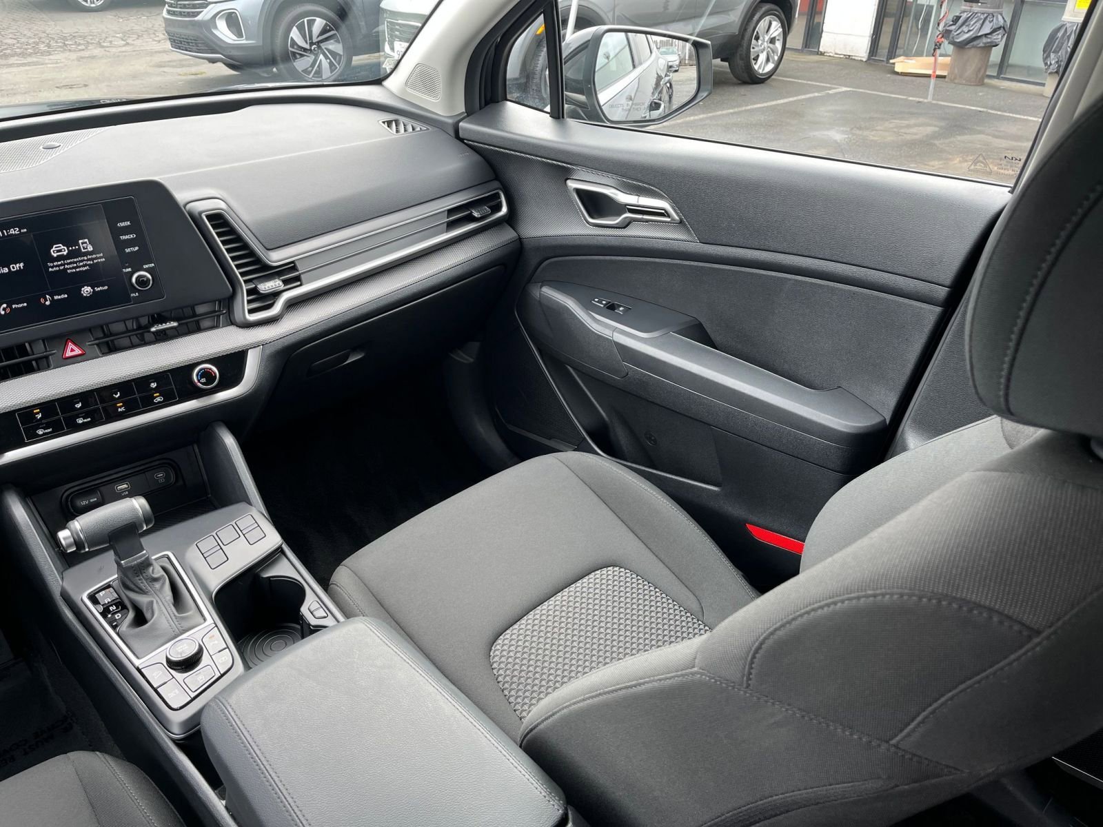 Thumbnail: 2025 Kia Sportage - 34