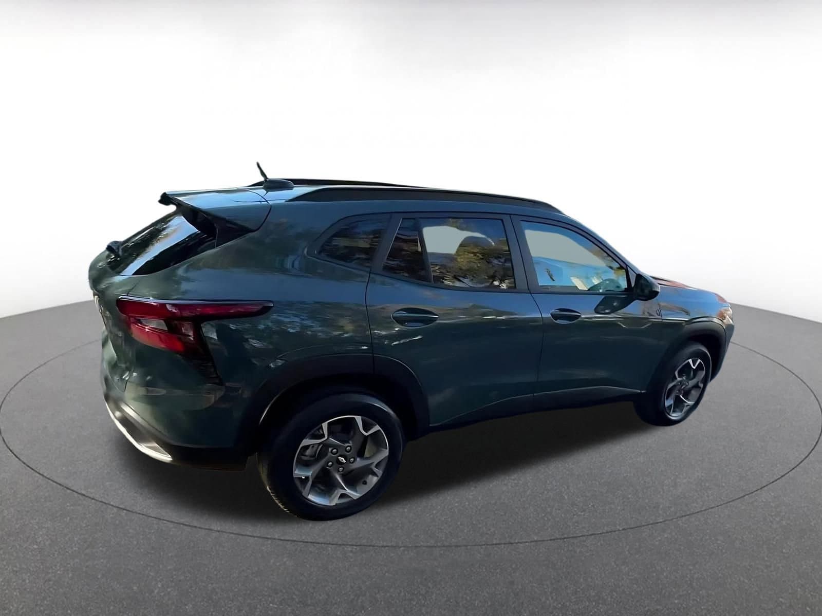 Thumbnail: 2025 Chevrolet Trax - 15