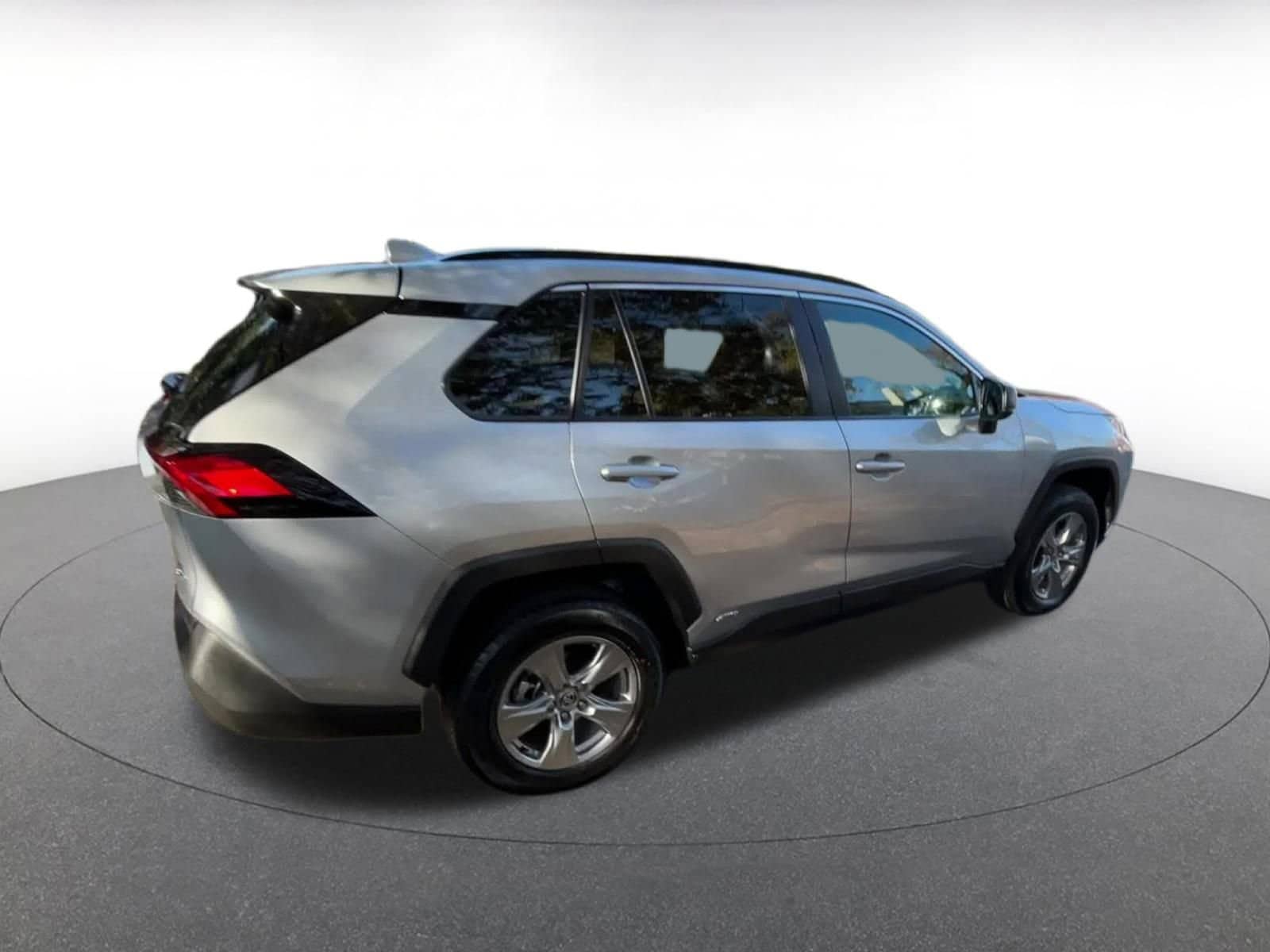 Thumbnail: 2025 Toyota RAV4 - 15