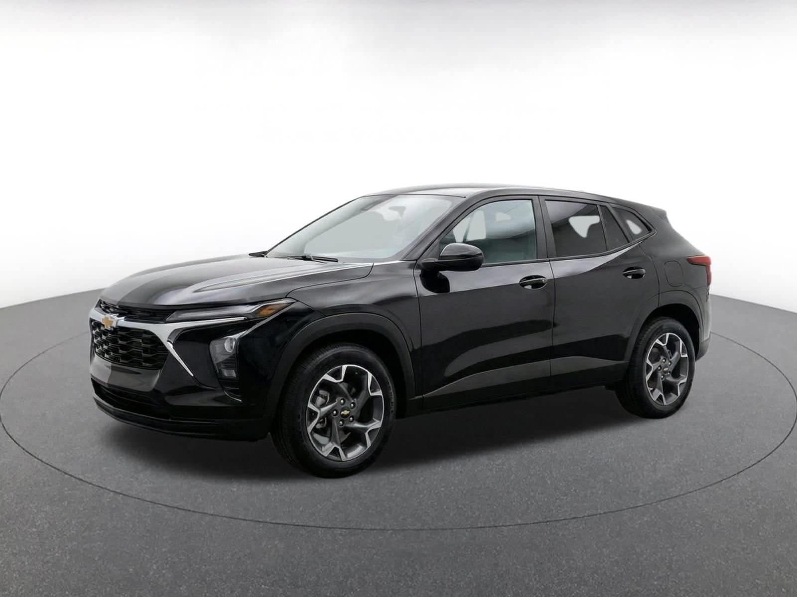 Thumbnail: 2025 Chevrolet Trax - 3