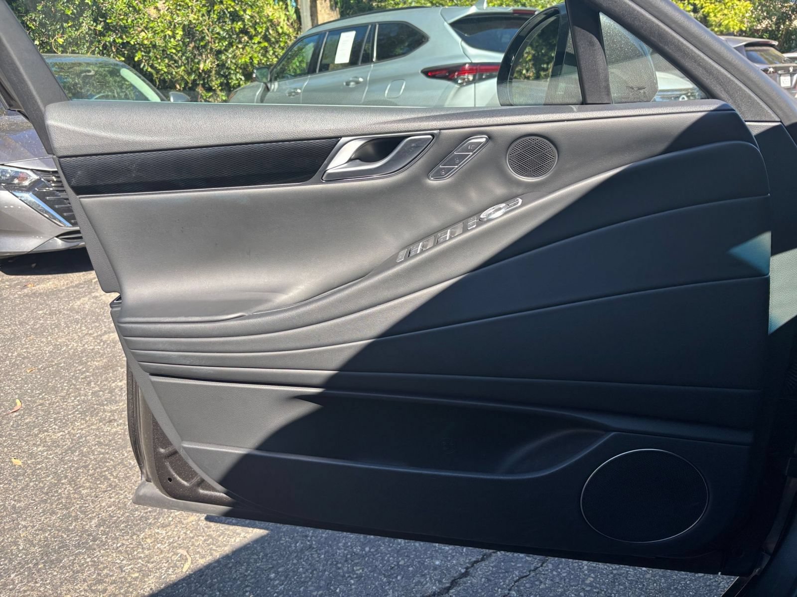 Thumbnail: 2026 Genesis G80 - 18