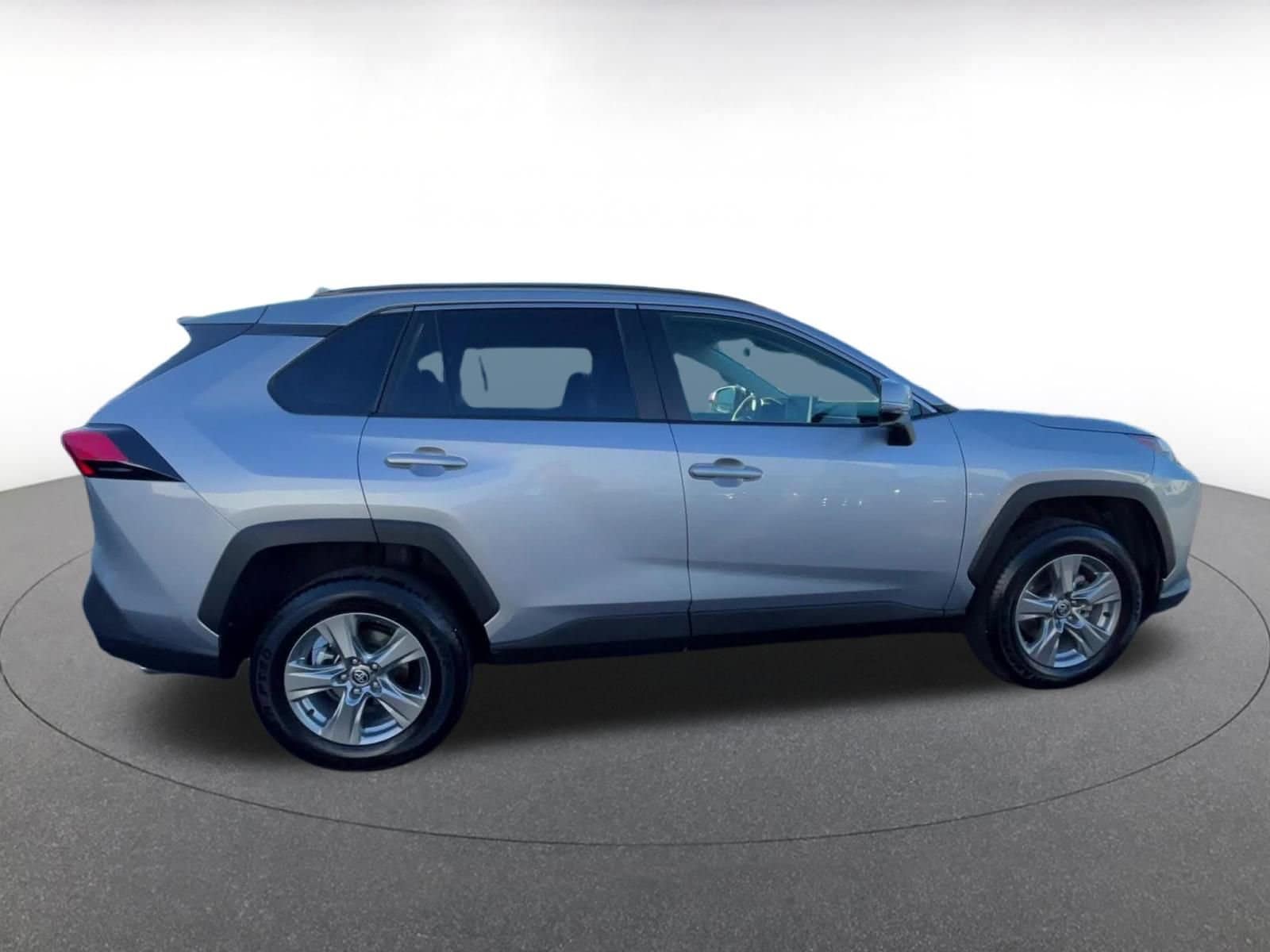 Thumbnail: 2025 Toyota RAV4 - 16