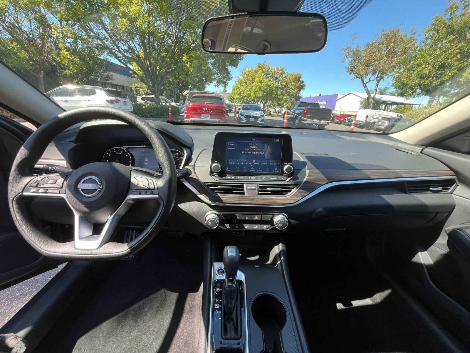 Thumbnail: 2025 Nissan Altima - 32