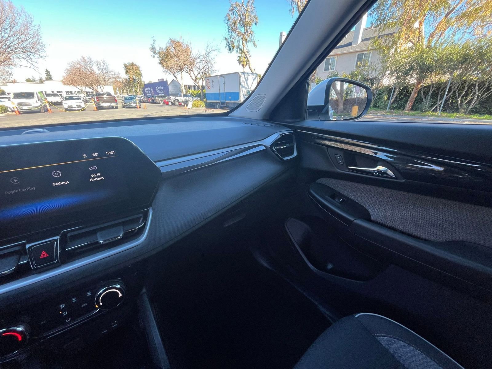 Thumbnail: 2025 Chevrolet TrailBlazer - 33