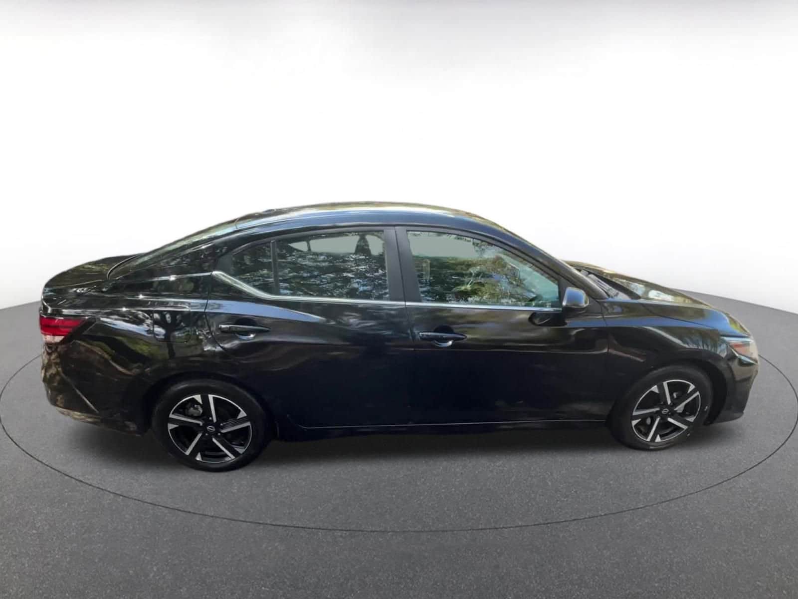 Thumbnail: 2024 Nissan Sentra - 16
