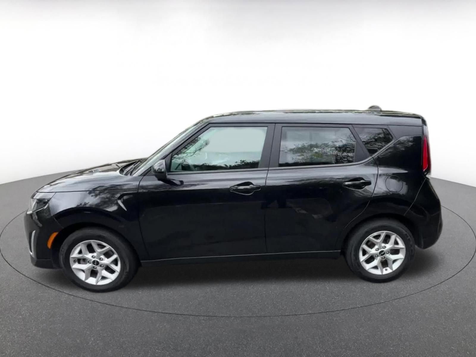 Thumbnail: 2025 Kia Soul - 9