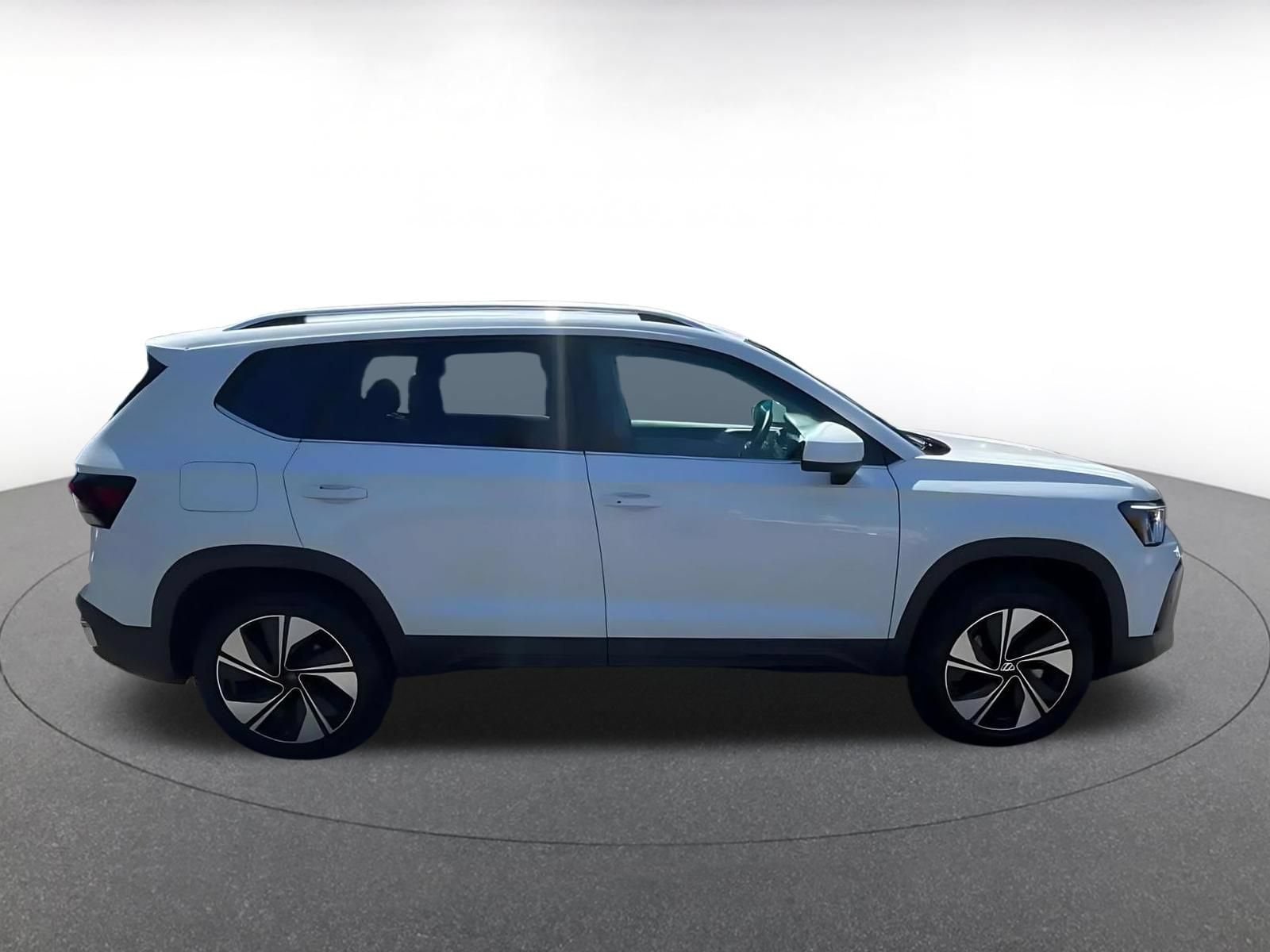 Thumbnail: 2026 Volkswagen Taos - 16