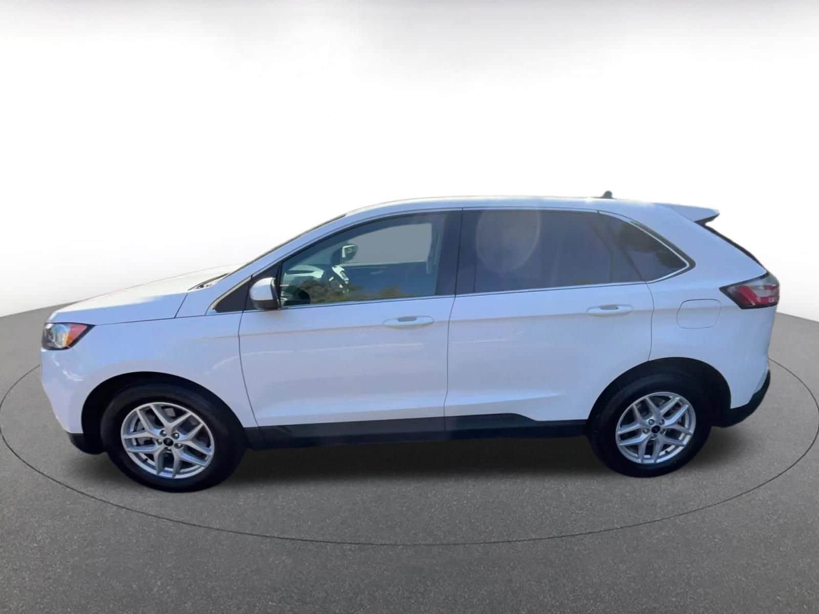 Thumbnail: 2024 Ford Edge - 9