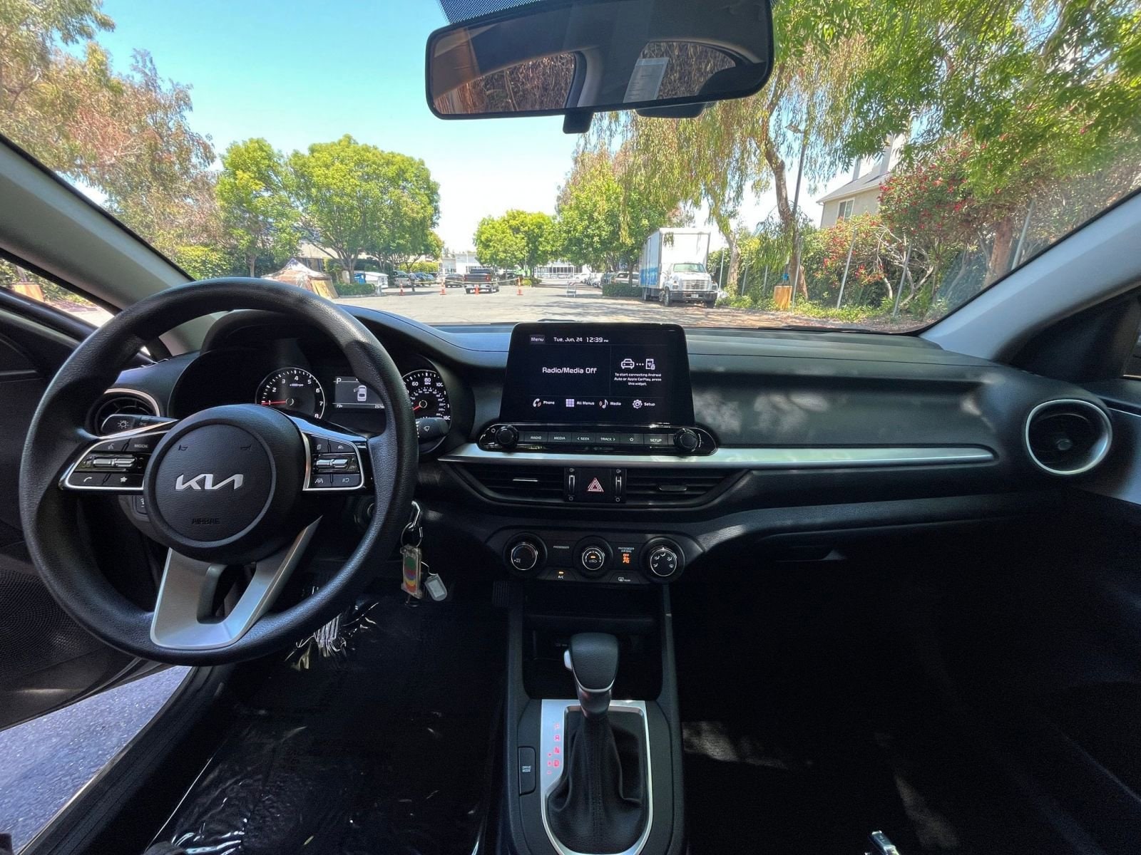 Thumbnail: 2024 Kia Forte - 26