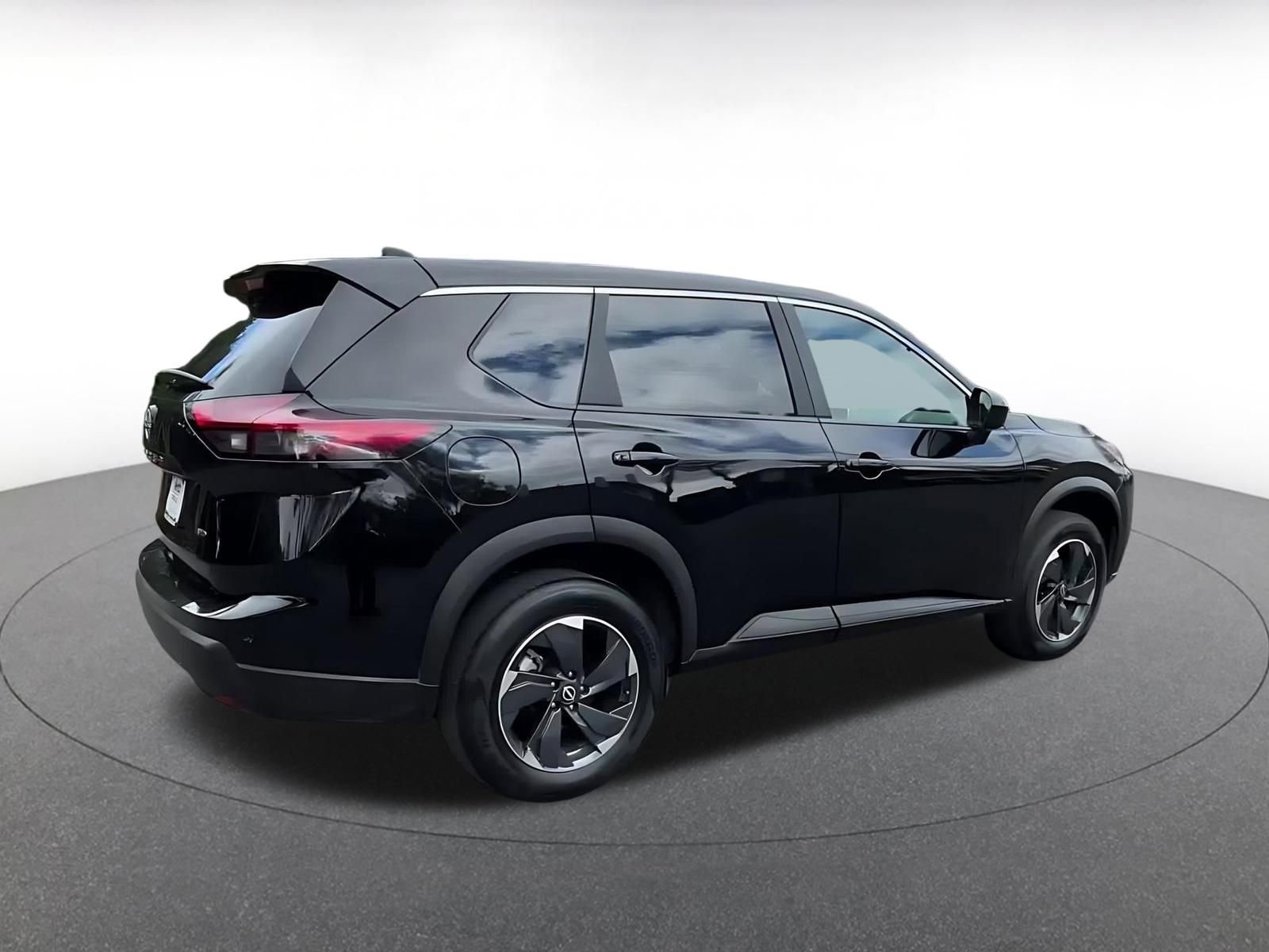 Thumbnail: 2025 Nissan Rogue - 15