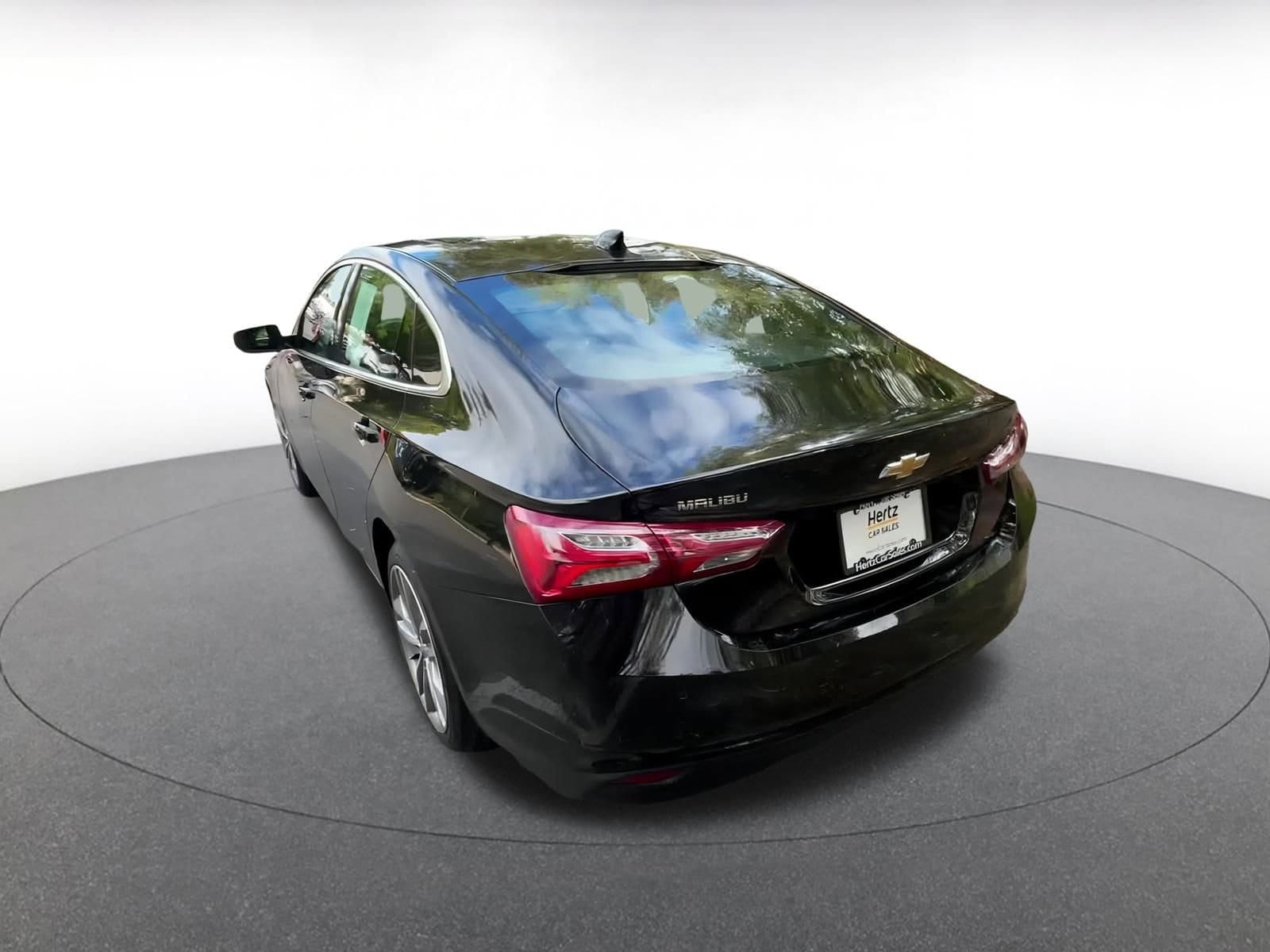 Thumbnail: 2024 Chevrolet Malibu - 11