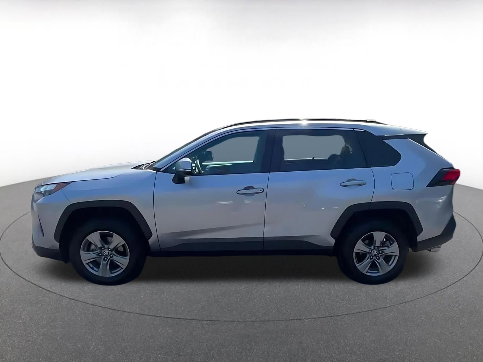 Thumbnail: 2024 Toyota RAV4 - 9