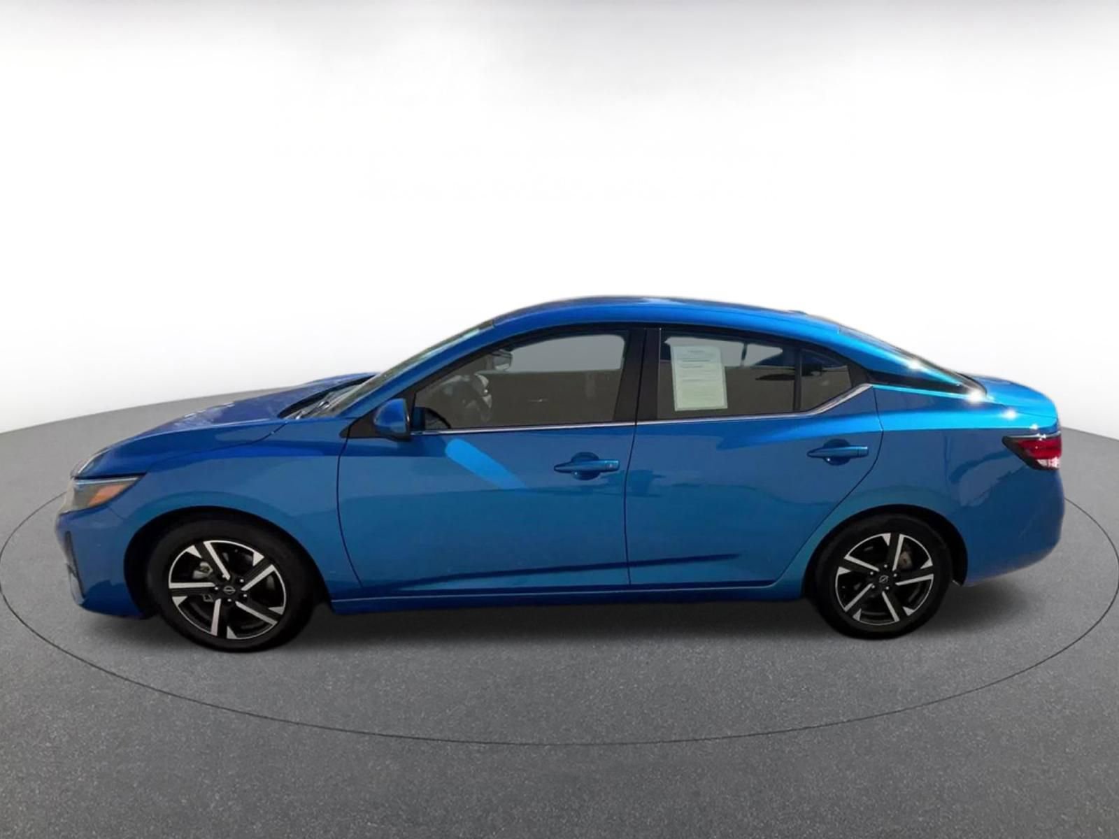 Thumbnail: 2025 Nissan Sentra - 9