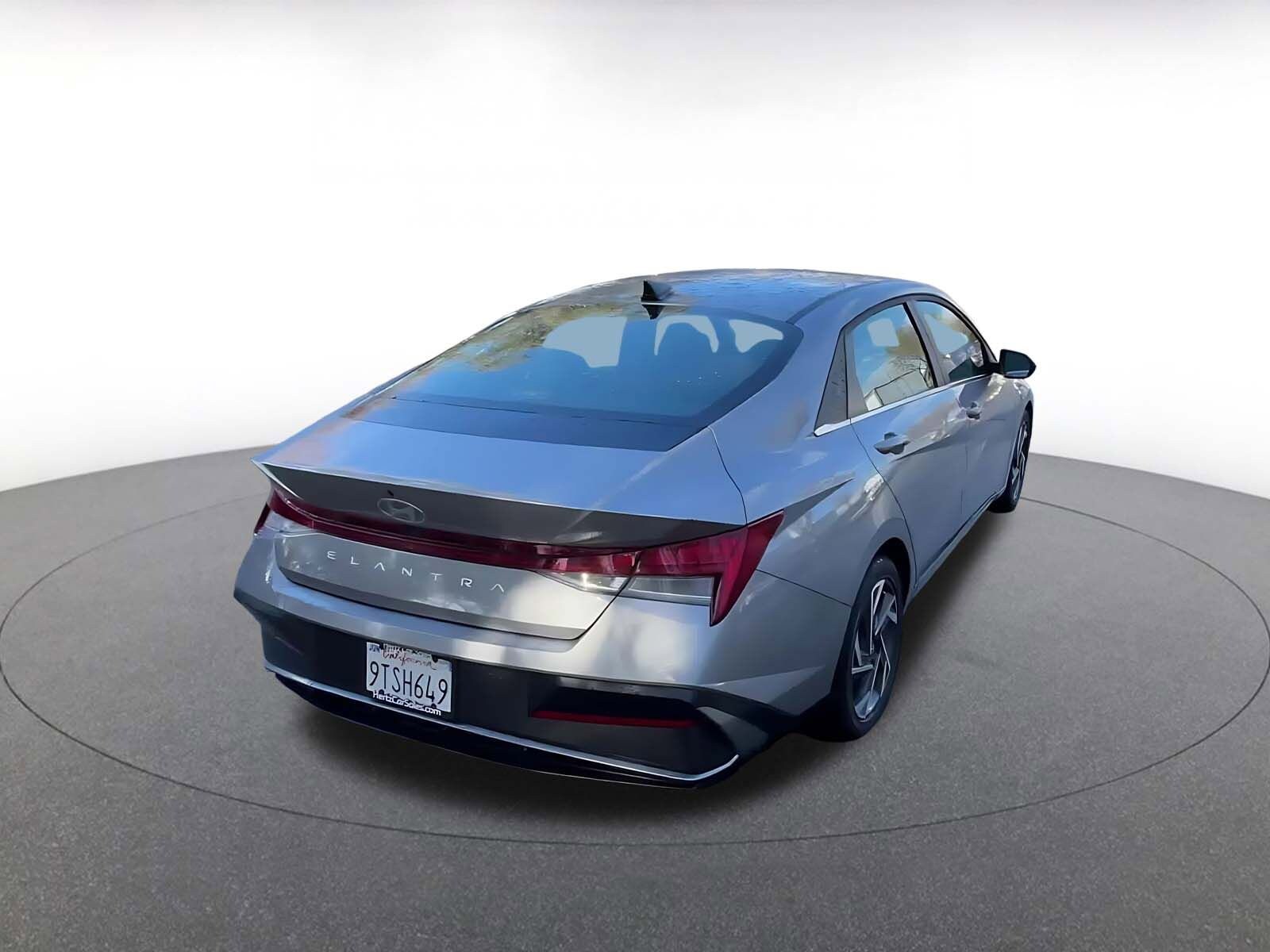 Thumbnail: 2025 Hyundai Elantra - 14