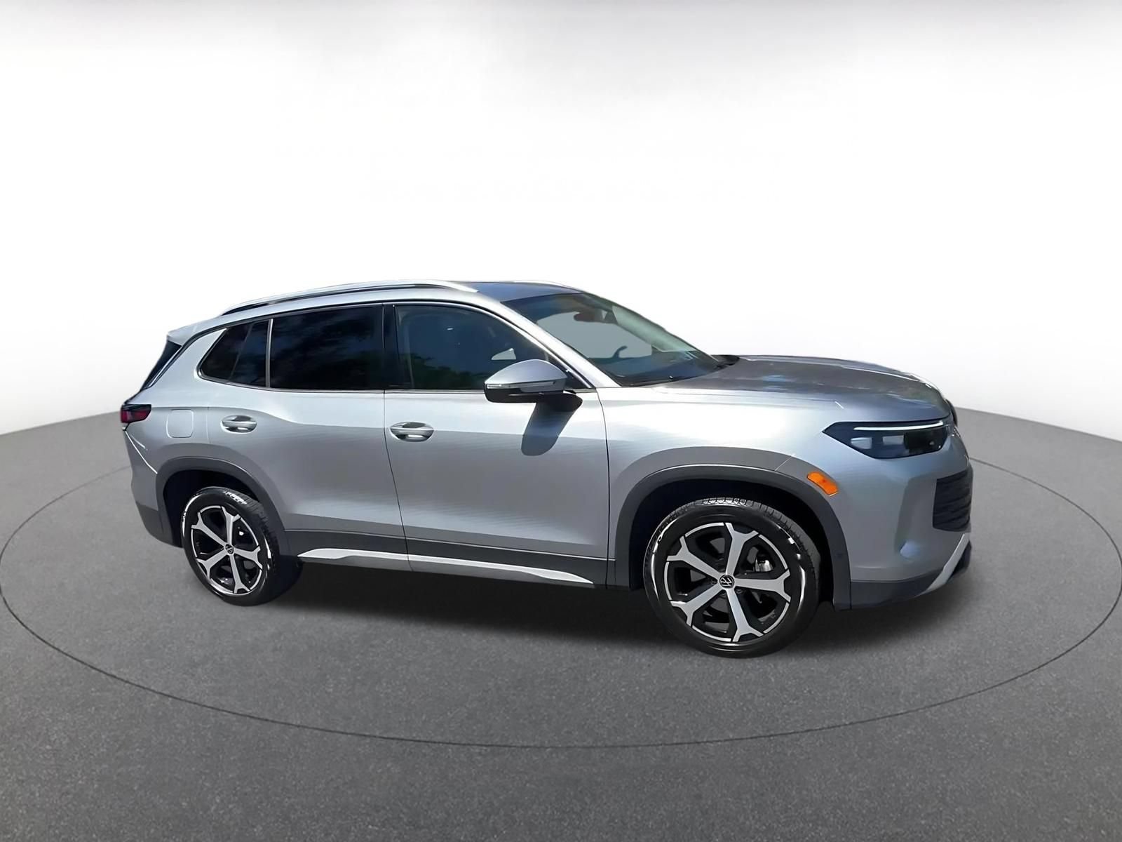 Thumbnail: 2026 Volkswagen Tiguan - 2