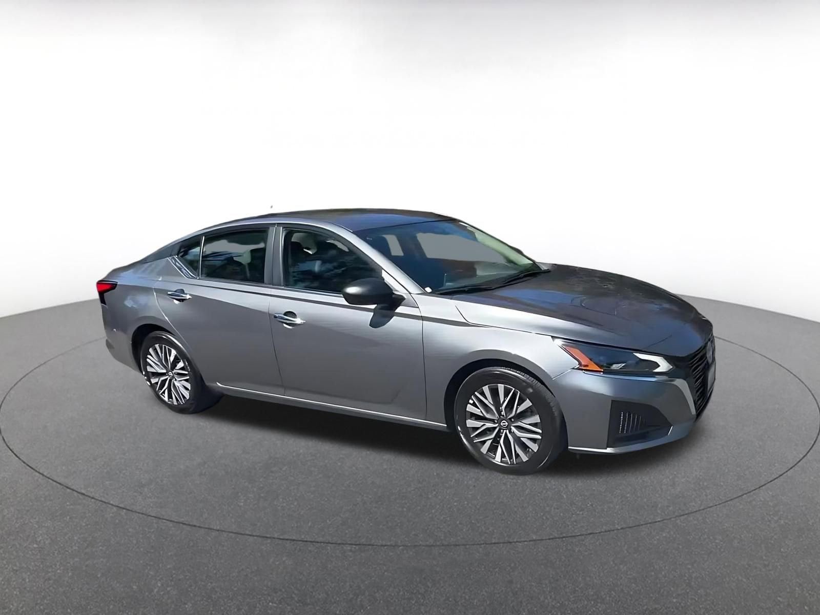 Thumbnail: 2025 Nissan Altima - 2