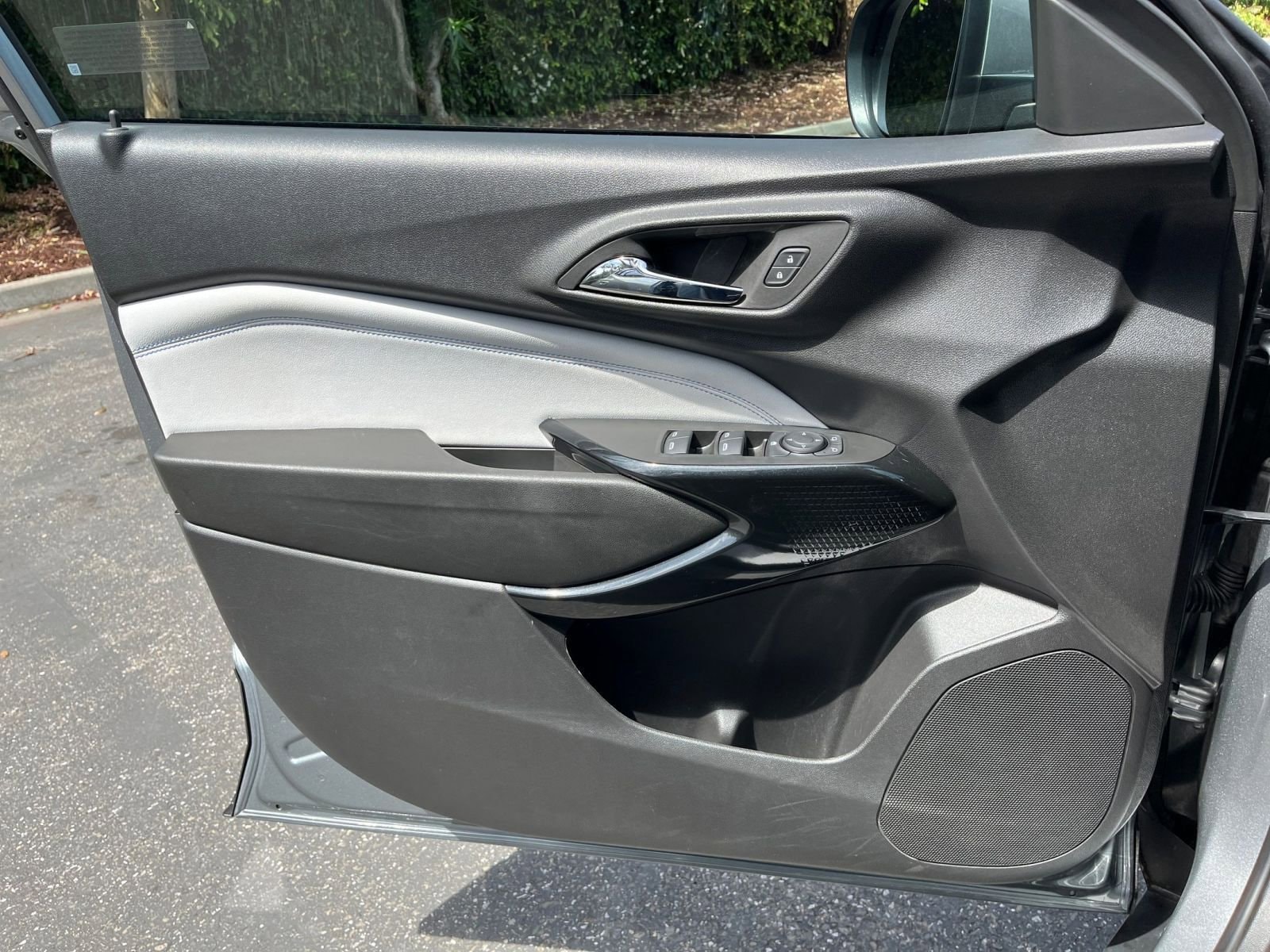 Thumbnail: 2025 Chevrolet Trax - 18