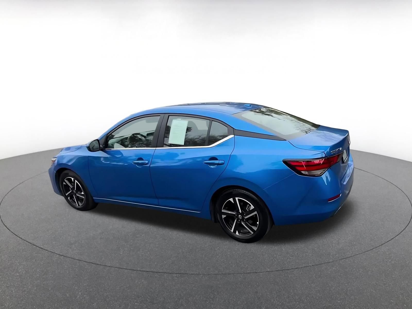 Thumbnail: 2025 Nissan Sentra - 10