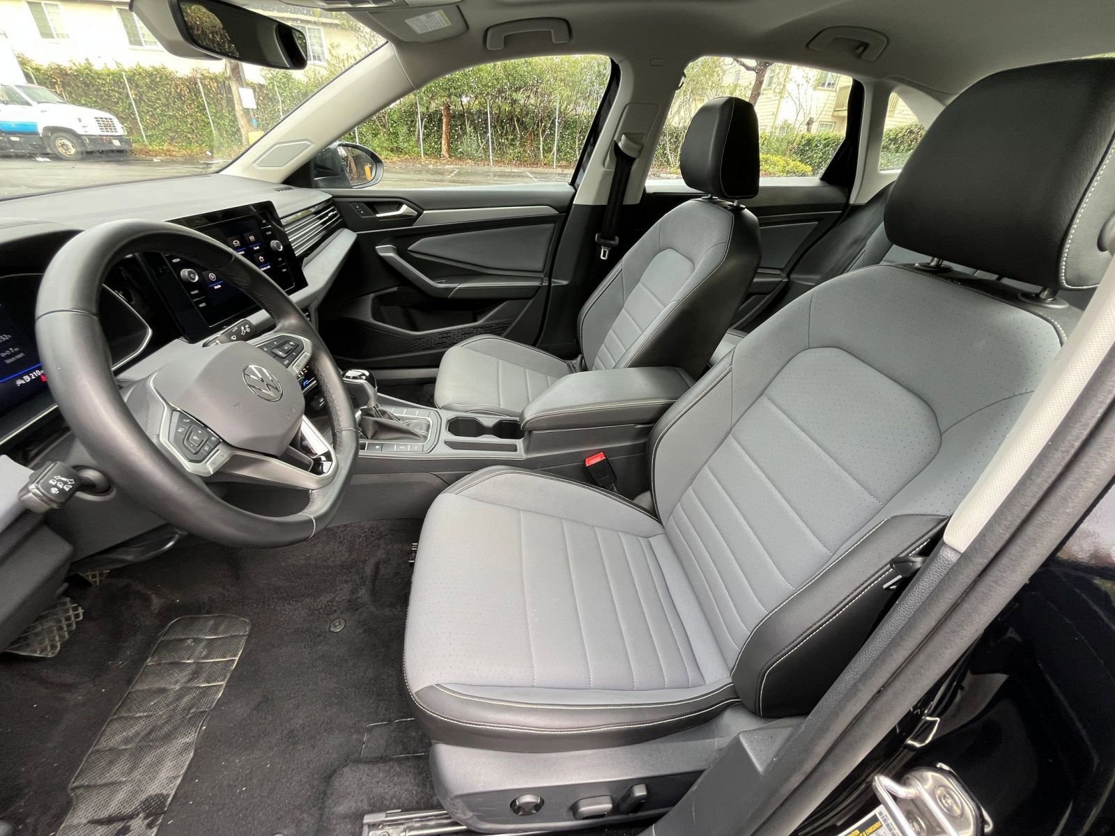 Thumbnail: 2025 Volkswagen Jetta - 27