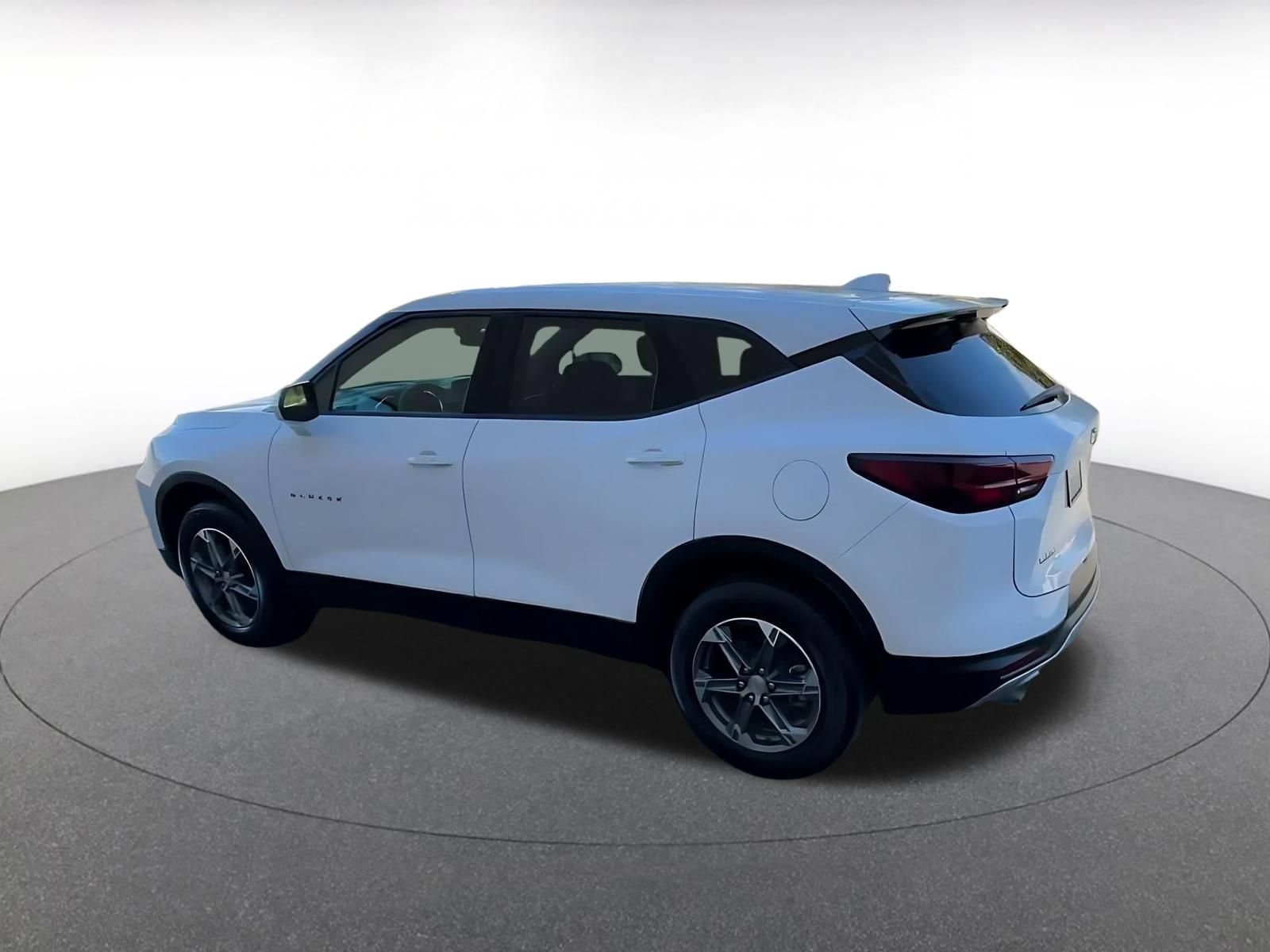 Thumbnail: 2026 Chevrolet Blazer - 8