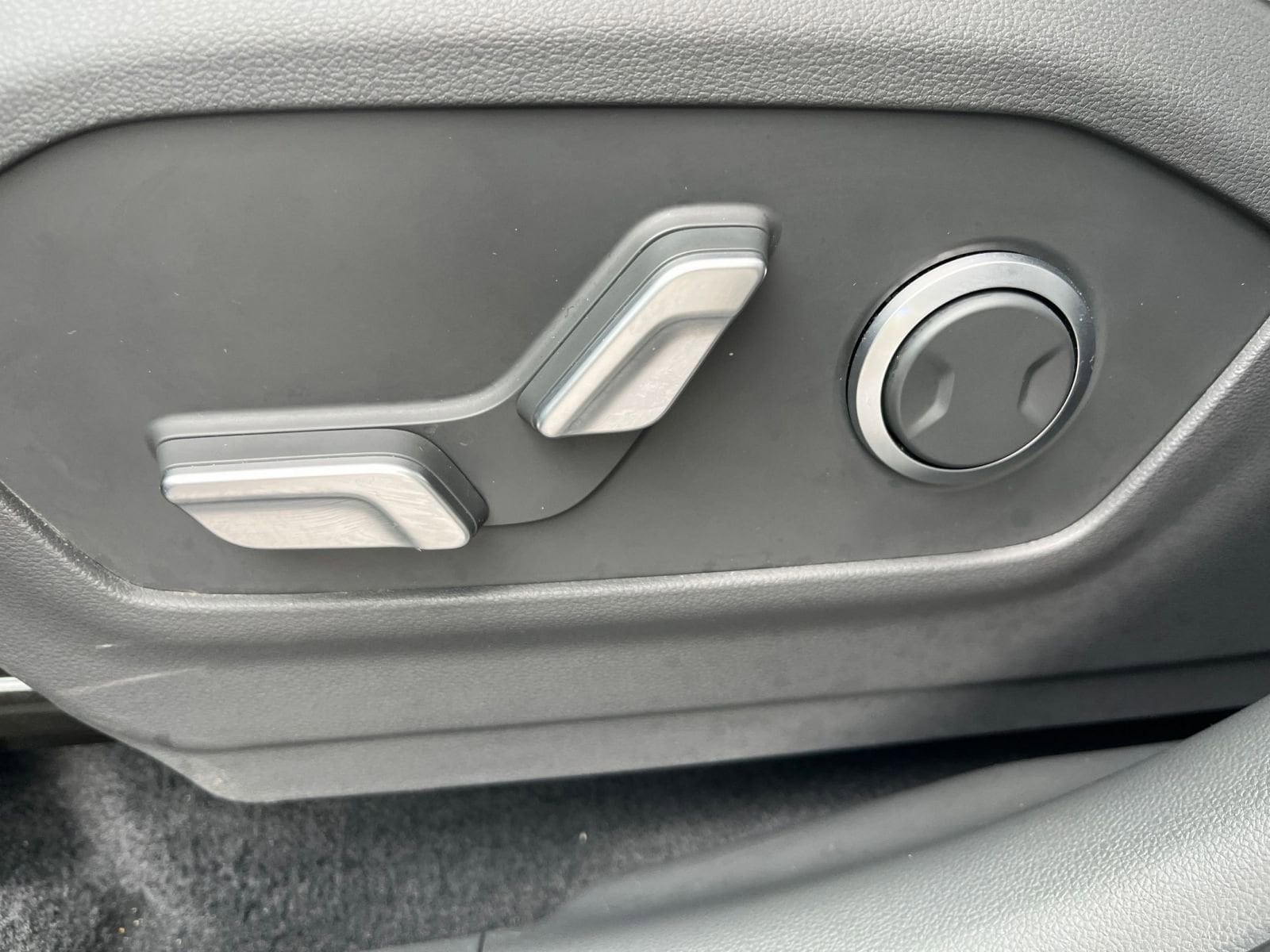 Thumbnail: 2025 Hyundai Santa Fe - 23