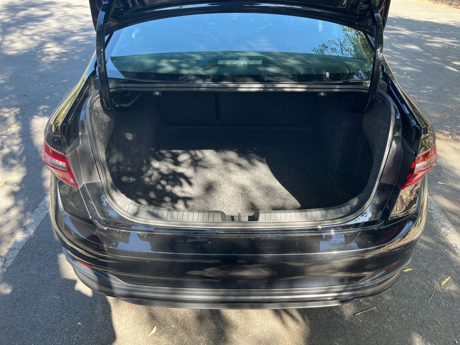 Thumbnail: 2025 Volkswagen Jetta - 30