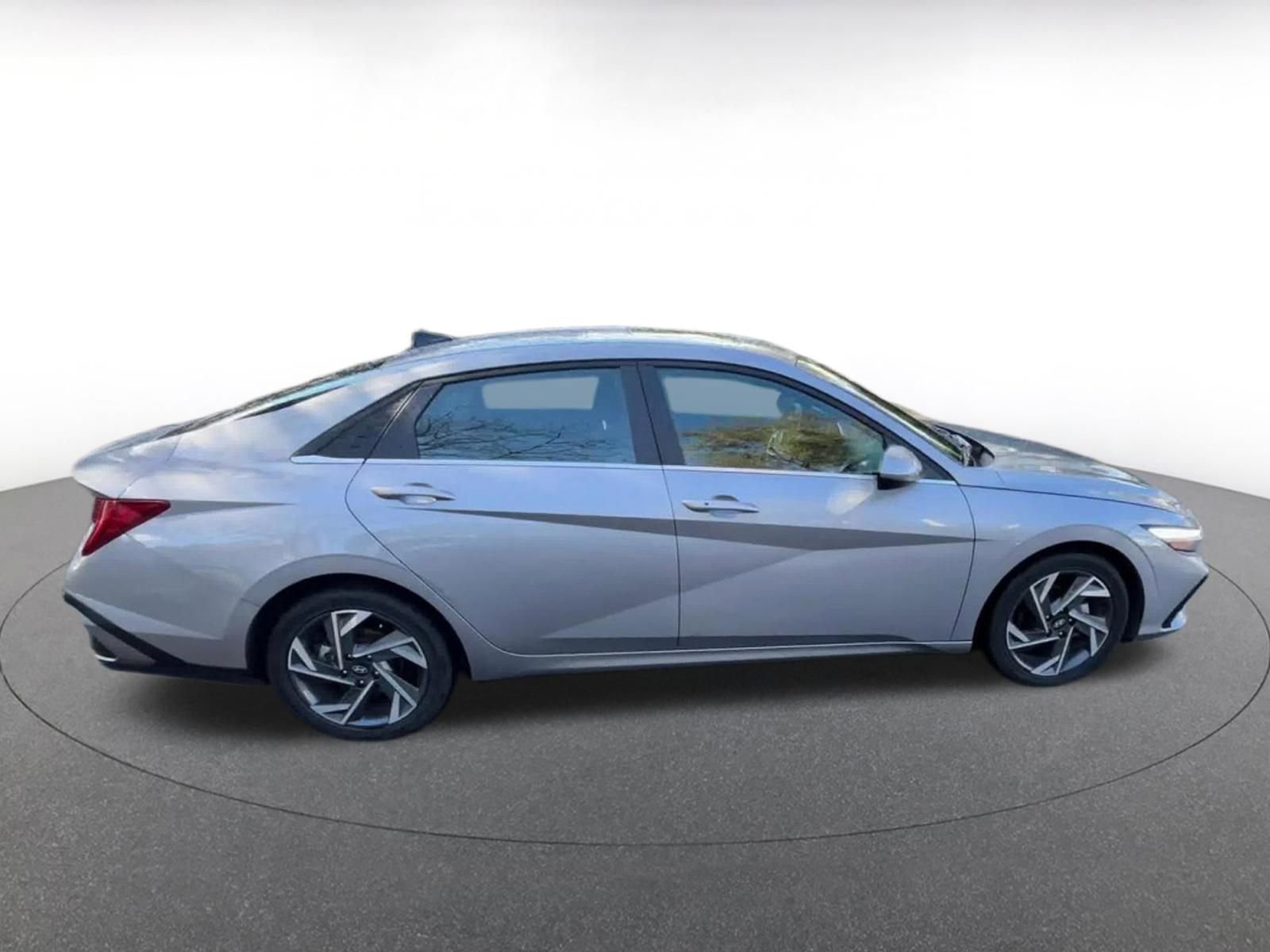 Thumbnail: 2025 Hyundai Elantra - 16