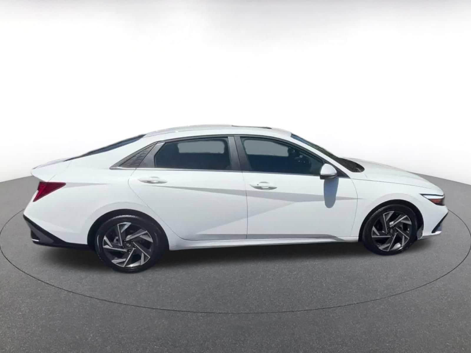 Thumbnail: 2025 Hyundai Elantra - 13