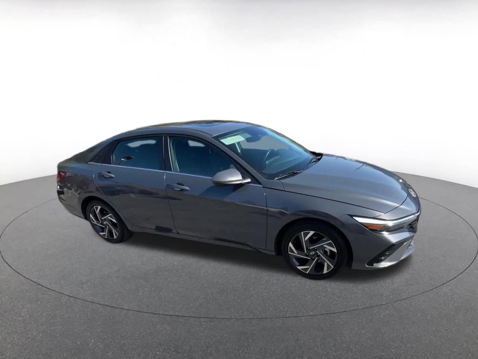 Thumbnail: 2025 Hyundai Elantra - 2