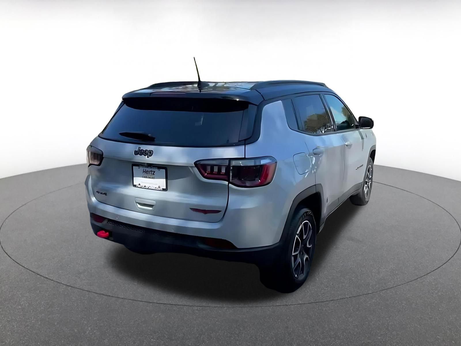 Thumbnail: 2025 Jeep Compass - 14