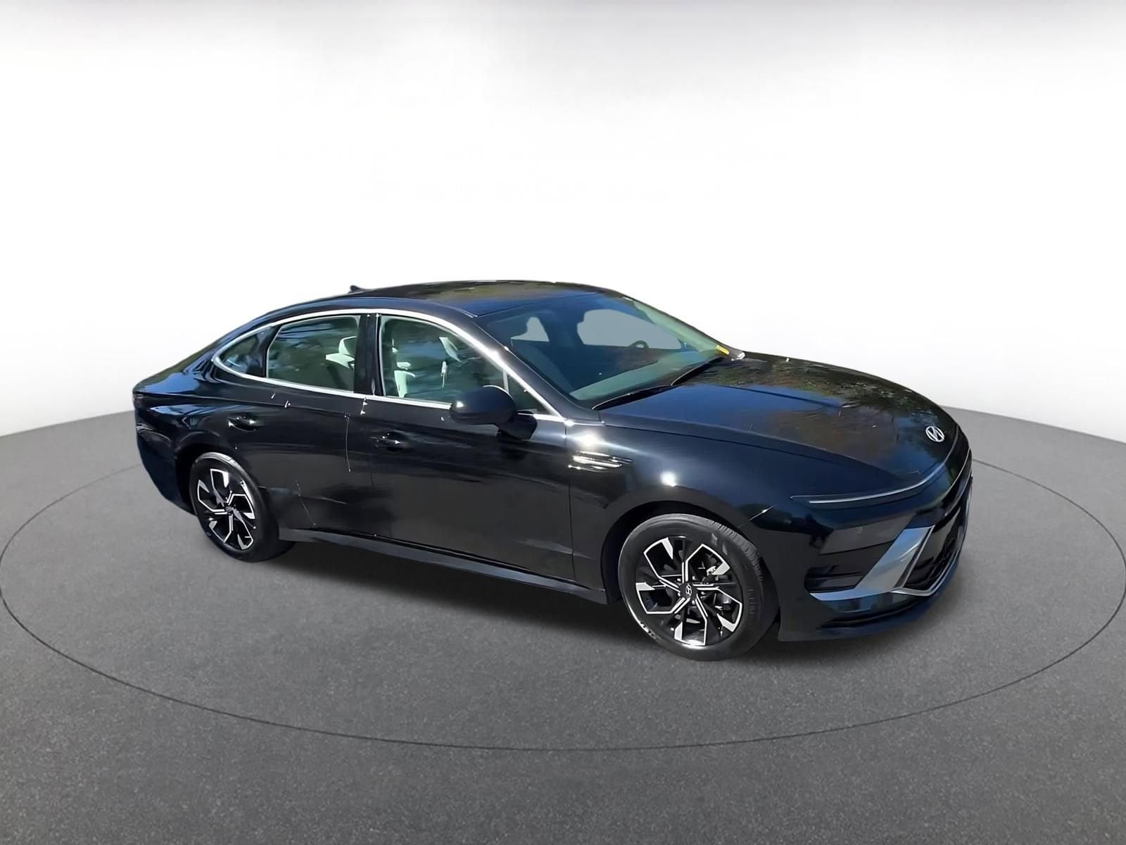 Thumbnail: 2025 Hyundai Sonata - 2