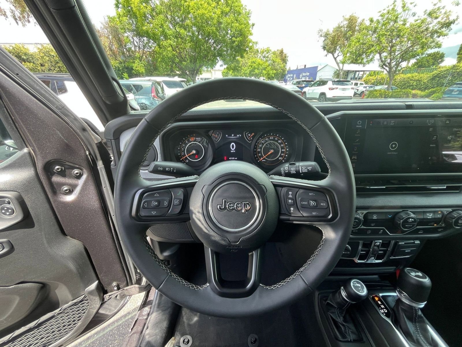 Thumbnail: 2025 Jeep Wrangler - 33