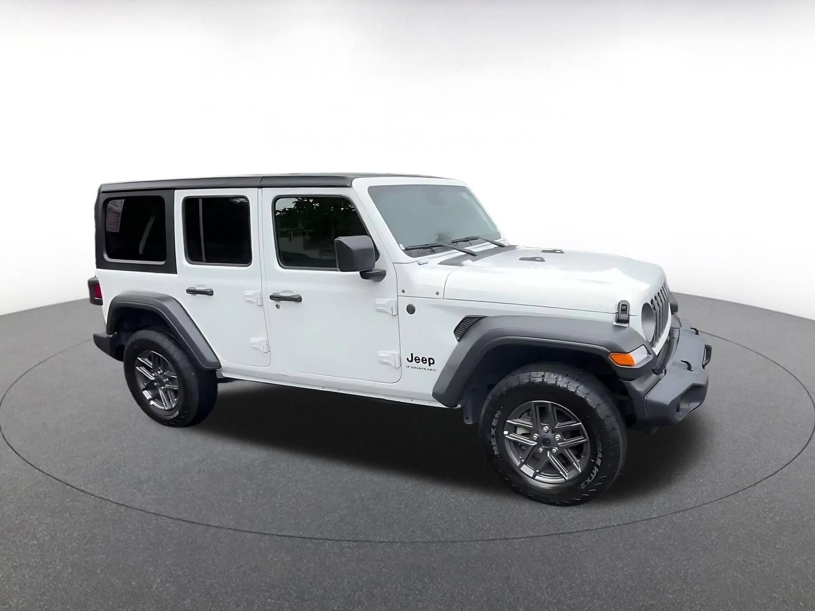 Thumbnail: 2025 Jeep Wrangler - 2