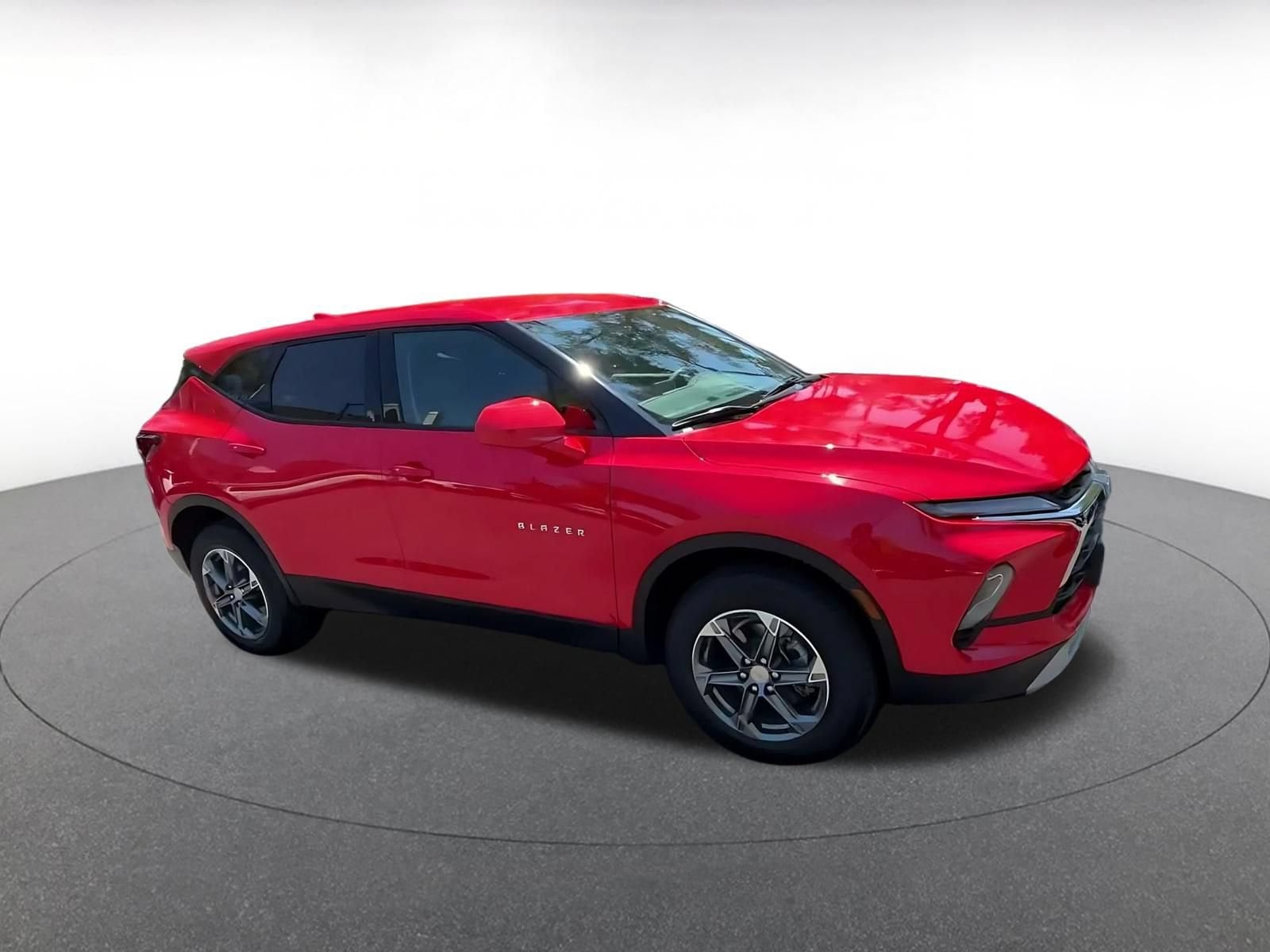 Thumbnail: 2026 Chevrolet Blazer - 2
