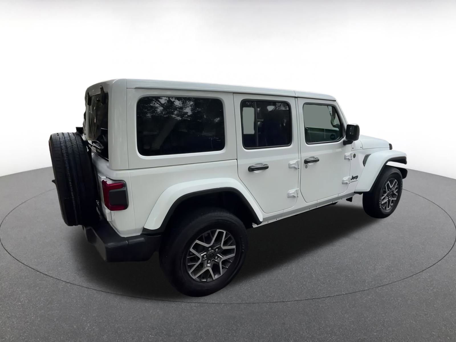 Thumbnail: 2025 Jeep Wrangler - 15