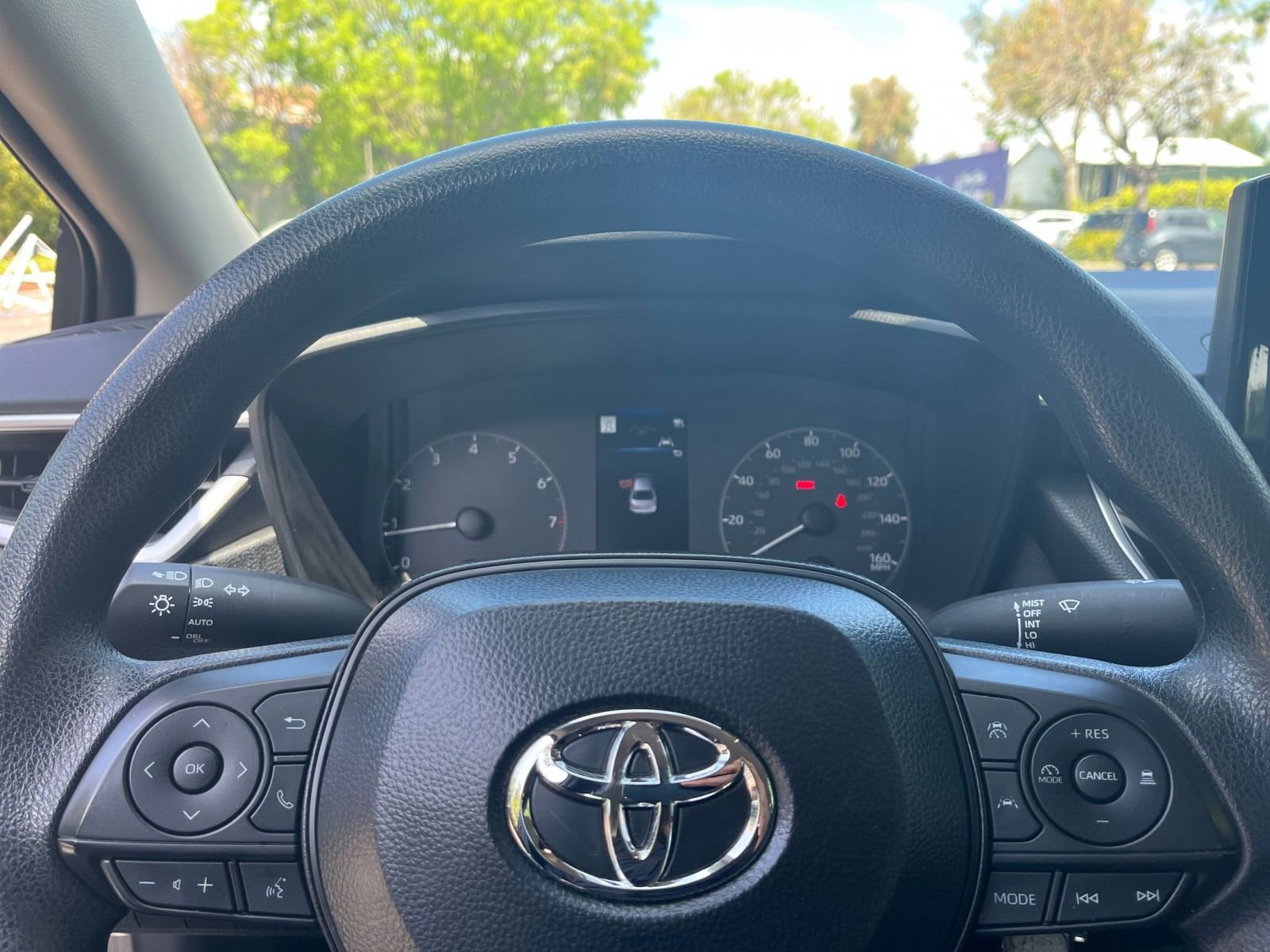 Thumbnail: 2025 Toyota Corolla - 25