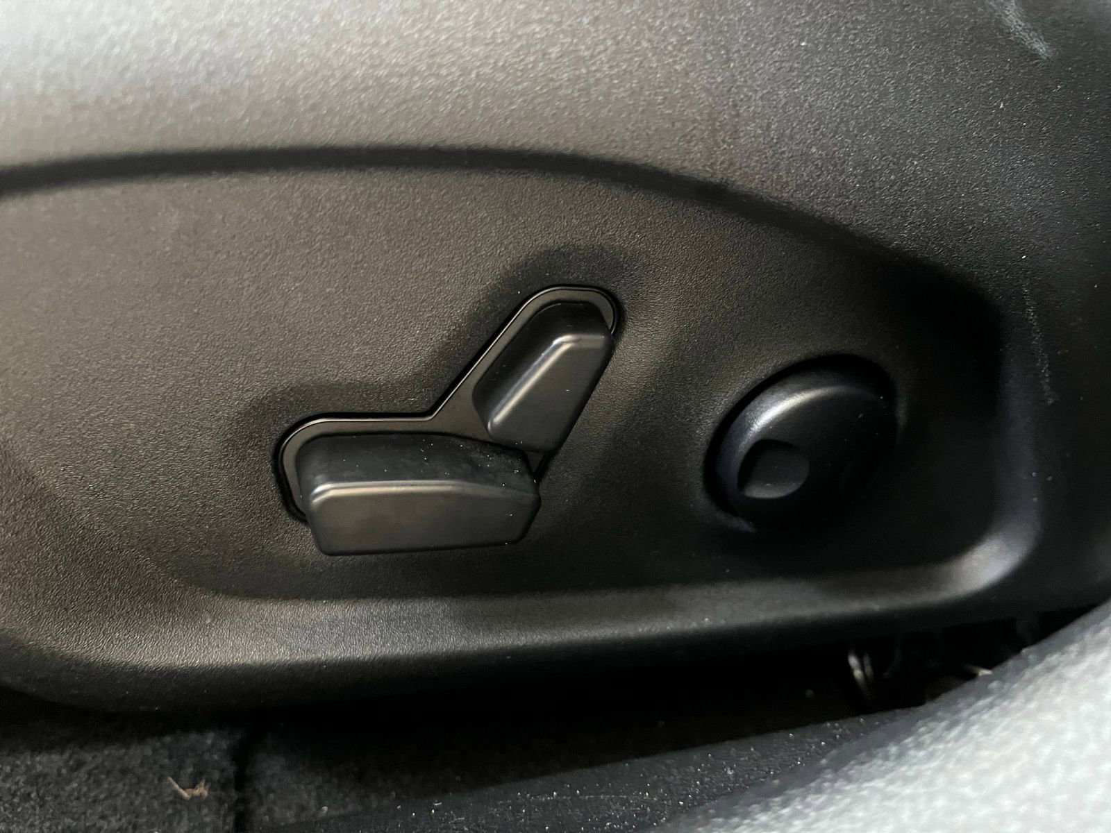 Thumbnail: 2025 Jeep Compass - 22