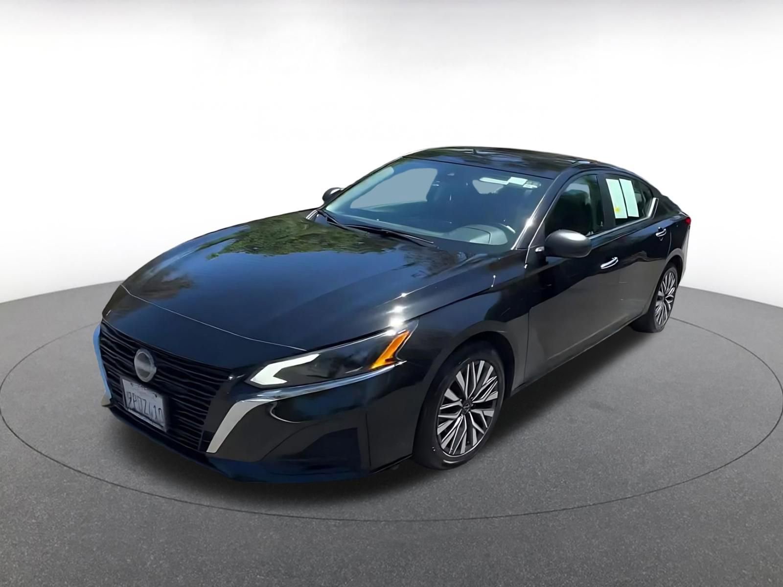 Thumbnail: 2025 Nissan Altima - 7