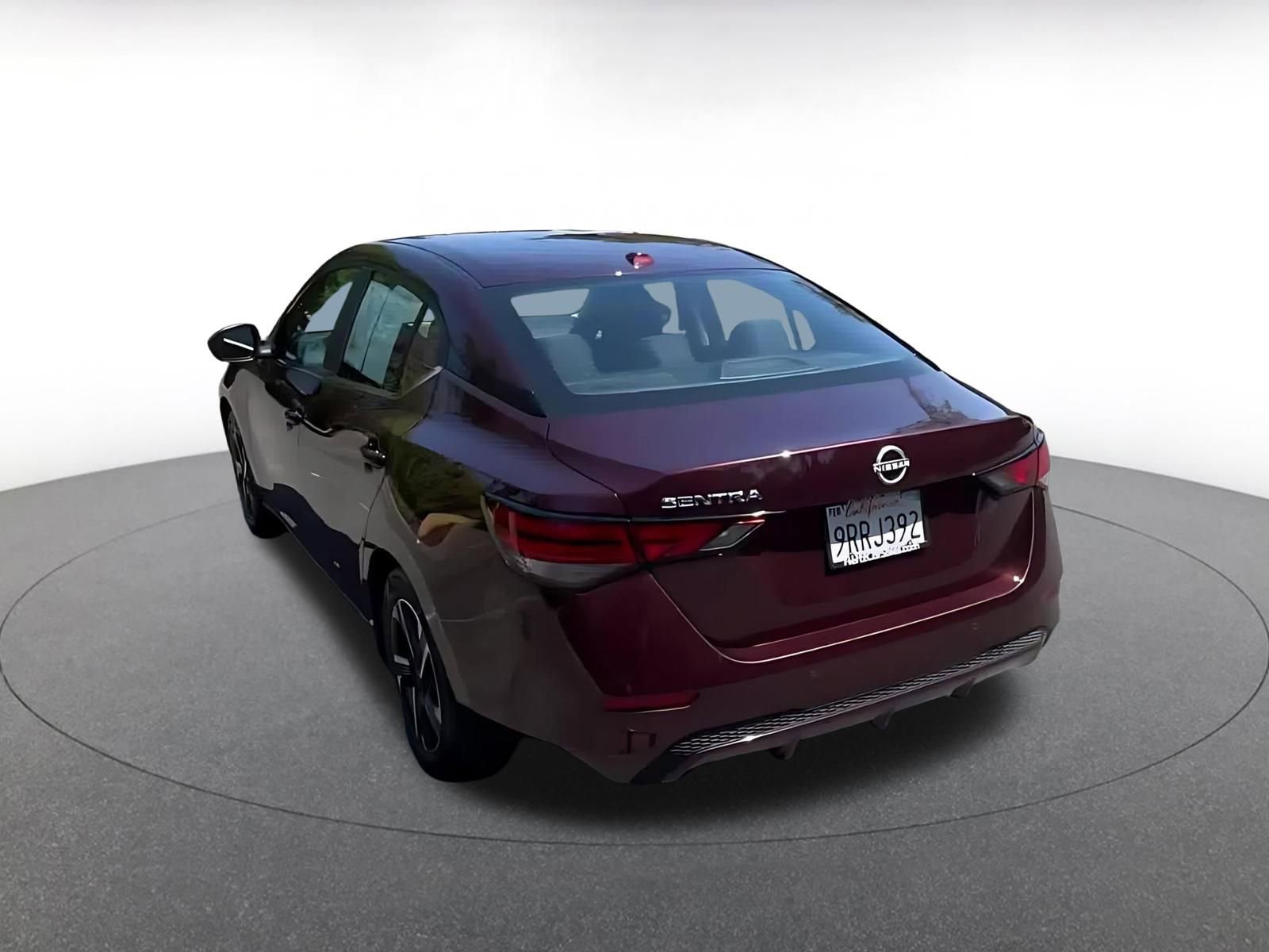 Thumbnail: 2025 Nissan Sentra - 10