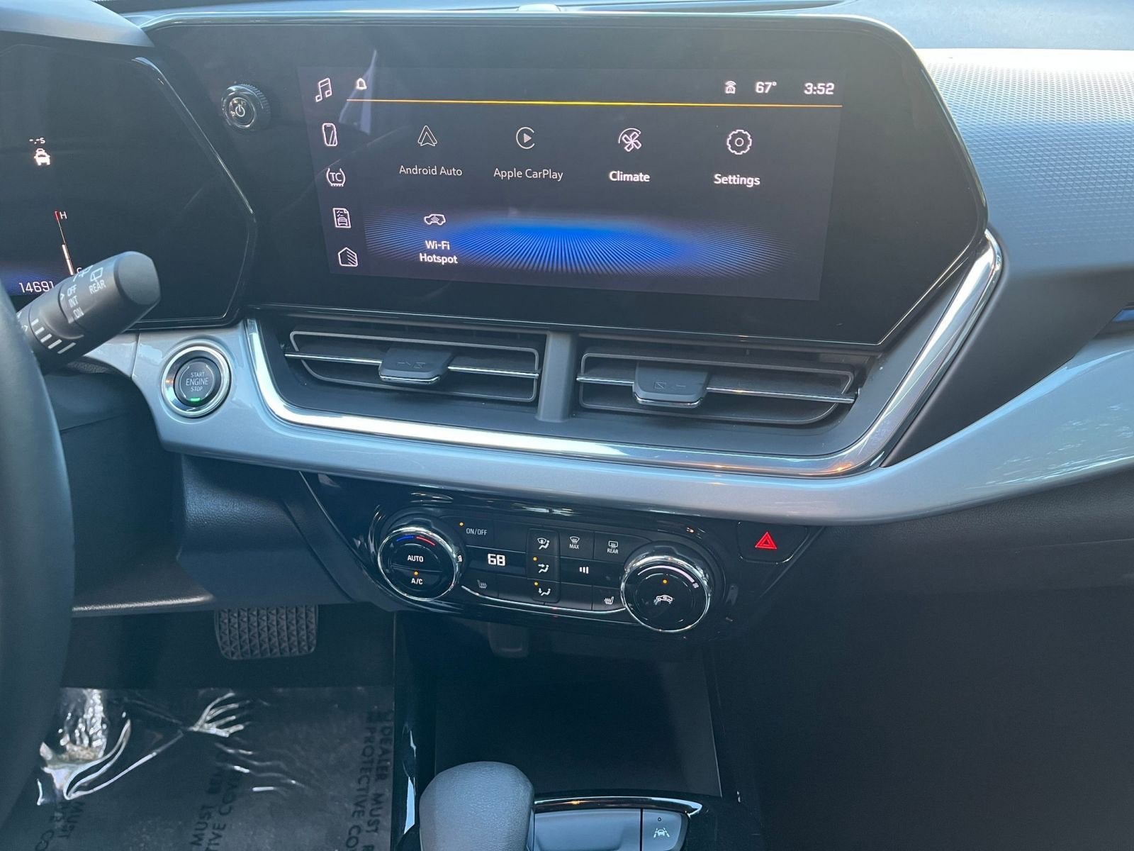 Thumbnail: 2025 Chevrolet Trax - 18