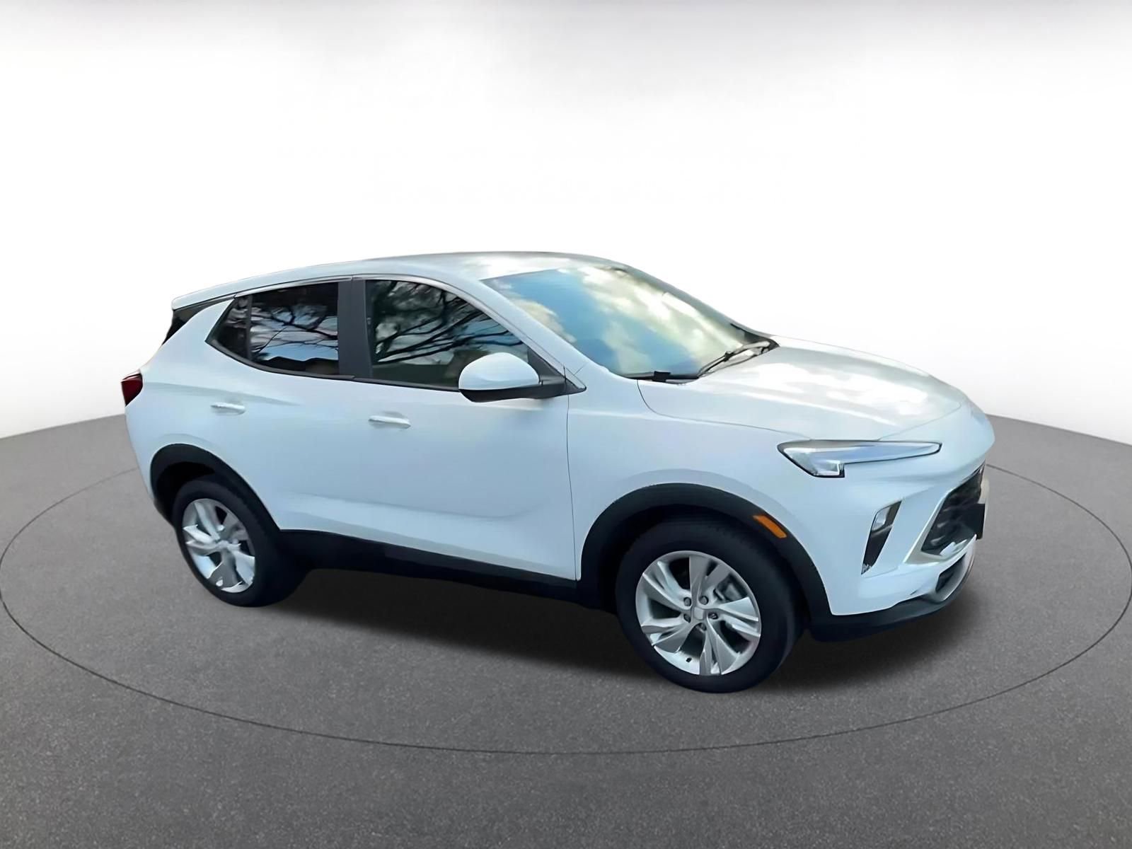 Thumbnail: 2025 Buick Encore GX - 2