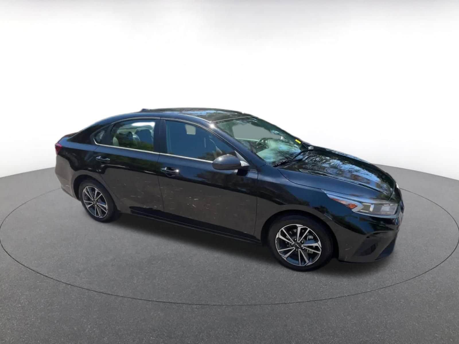 Thumbnail: 2024 Kia Forte - 2