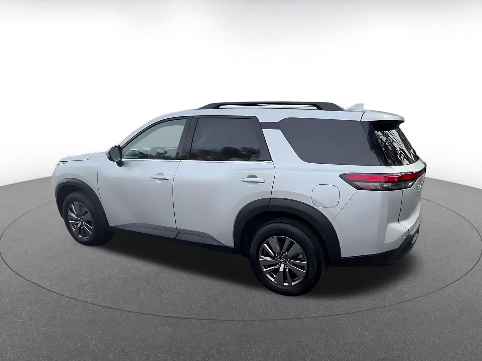 Thumbnail: 2025 Nissan Pathfinder - 10