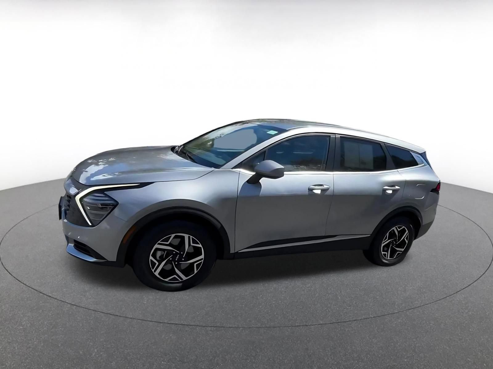 Thumbnail: 2025 Kia Sportage - 8